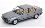 1:18 1/18 BMW E34 Series 5 535i Limousine 1988 1992 light grey Minichamps