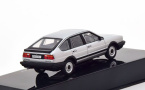 1:43 1/43 Volkswagen VW Passat B2 1985 1988 srebreni Ixo