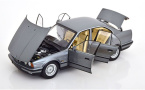 1:18 1/18 BMW E34 Series 5 535i Limousine 1988 1992 light grey Minichamps